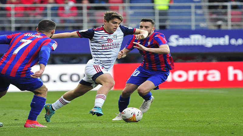 Soi kèo tài xỉu, phạt góc trận Eibar vs Alaves, 01h00 ngày 21/11