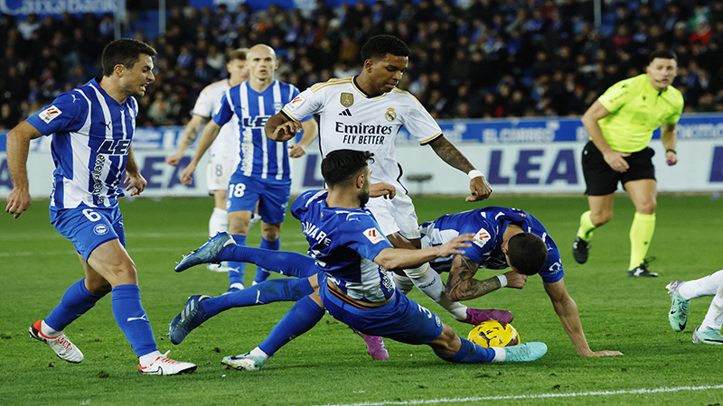 Soi kèo tài xỉu, phạt góc trận Alaves vs Real Madrid, 21h15 ngày 13/04