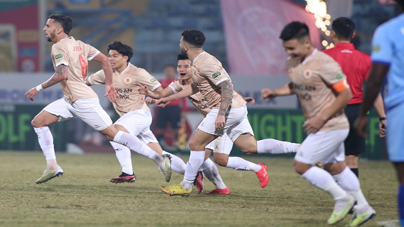 Soi kèo tài xỉu, phạt góc trận CAHN vs Bình Dương, 19h15 ngày 30/09
