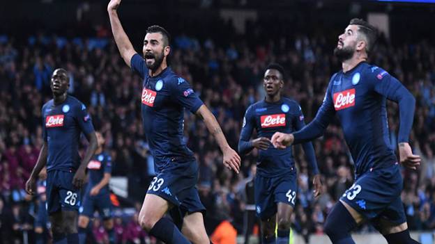 Soi kèo tài xỉu, phạt góc trận Napoli vs Frankfurt, 00h45 ngày 05/11