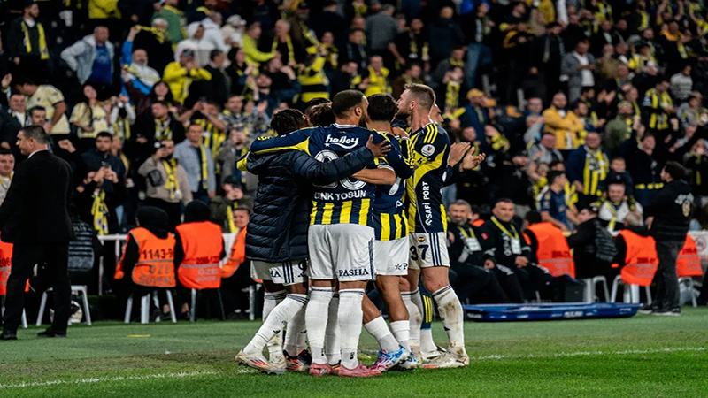 Soi kèo tài xỉu, phạt góc trận Fenerbahce vs Nice, 23h45 ngày 02/10