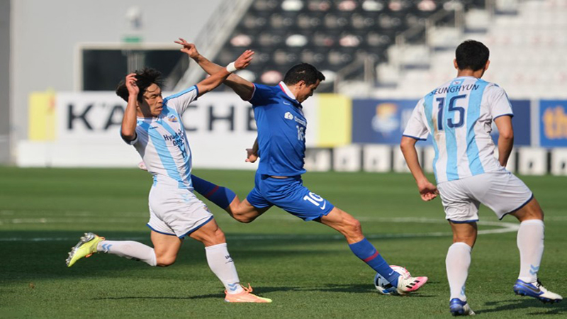 Soi kèo tài xỉu, phạt góc trận Qingdao Hainiu vs Shanghai Shenhua, 18h35 ngày 08/06