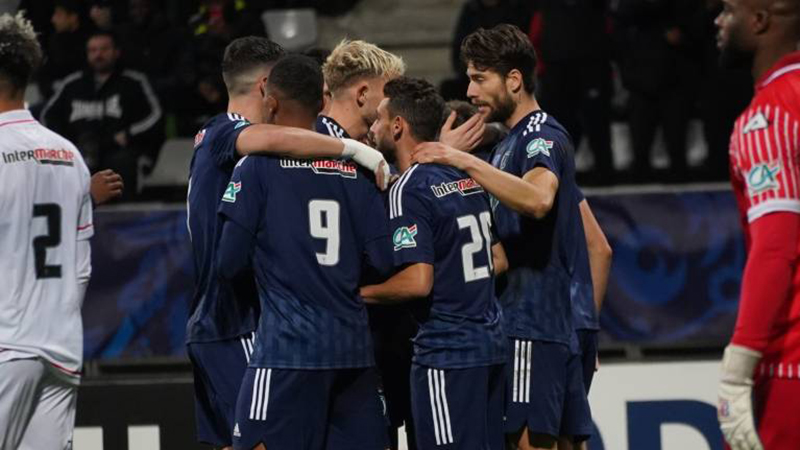 Soi kèo tài xỉu, phạt góc trận Paris FC vs FC Lorient, 01h45 ngày 04/10