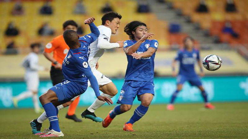 Soi kèo tài xỉu, phạt góc trận Suwon vs Pohang, 17h30 ngày 21/06