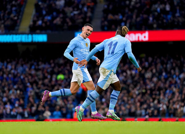 Biến động kèo Huddersfield vs Man City 01h45 25/9 EFL Cup